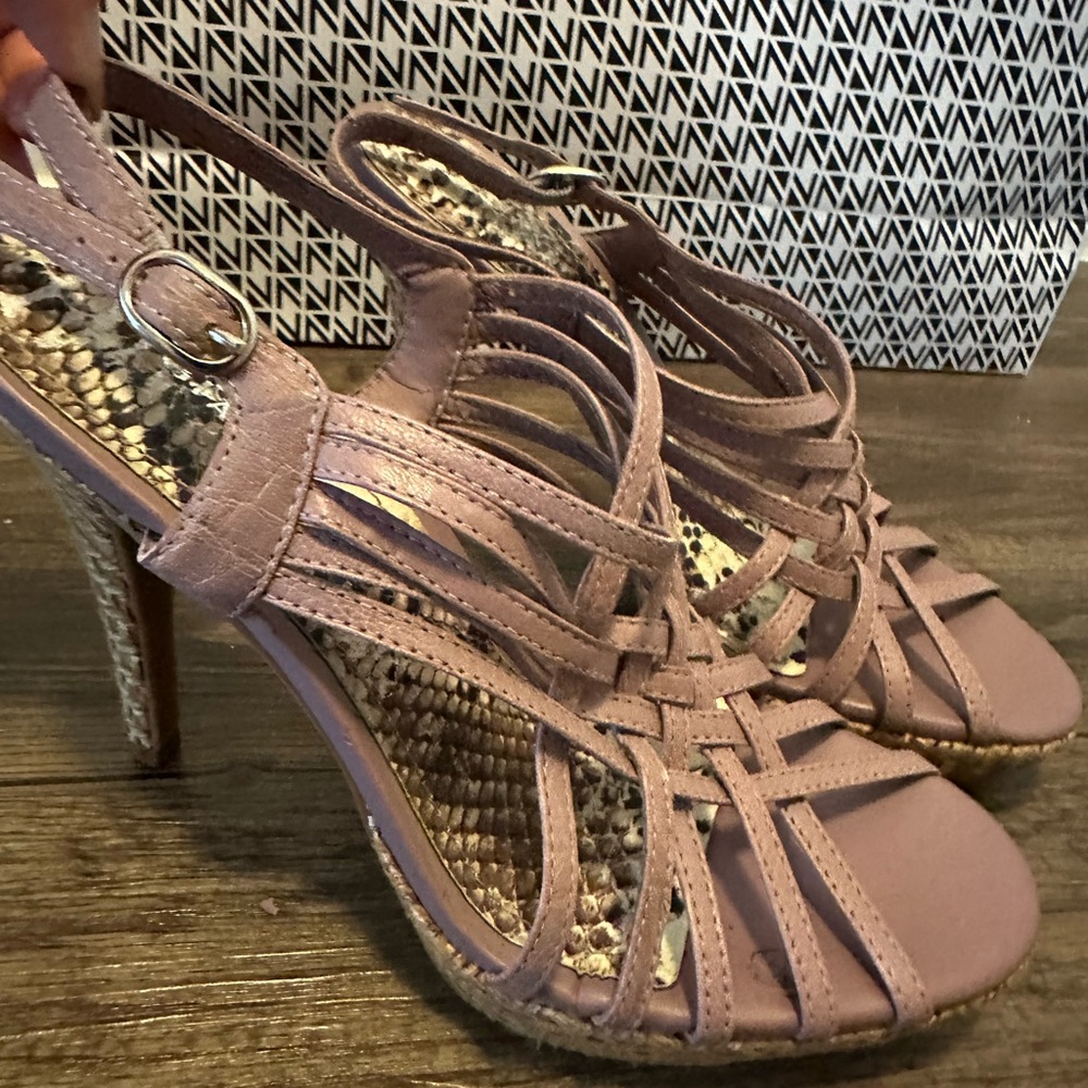 Gianni b. heels, mute lavender size 8, NWT - Picture 9 of 10